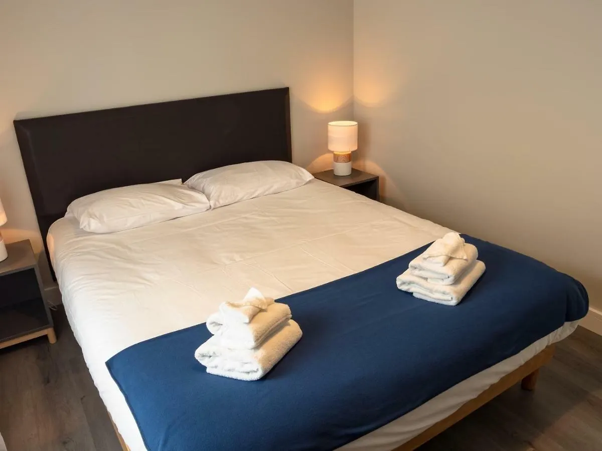 Appartements De La Baie Crozon 0*,